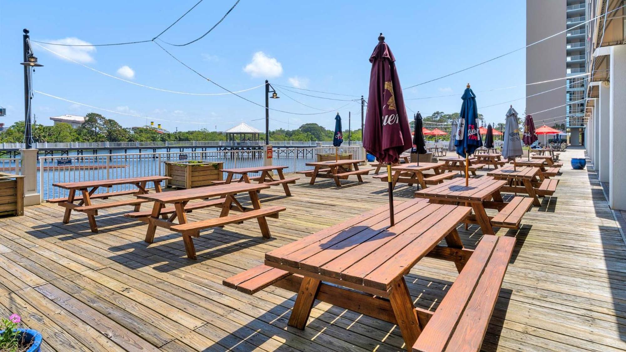 Laketown Wharf 335! 1 Bd, 2 Bathroom With Amazing Amenities Holiday home *