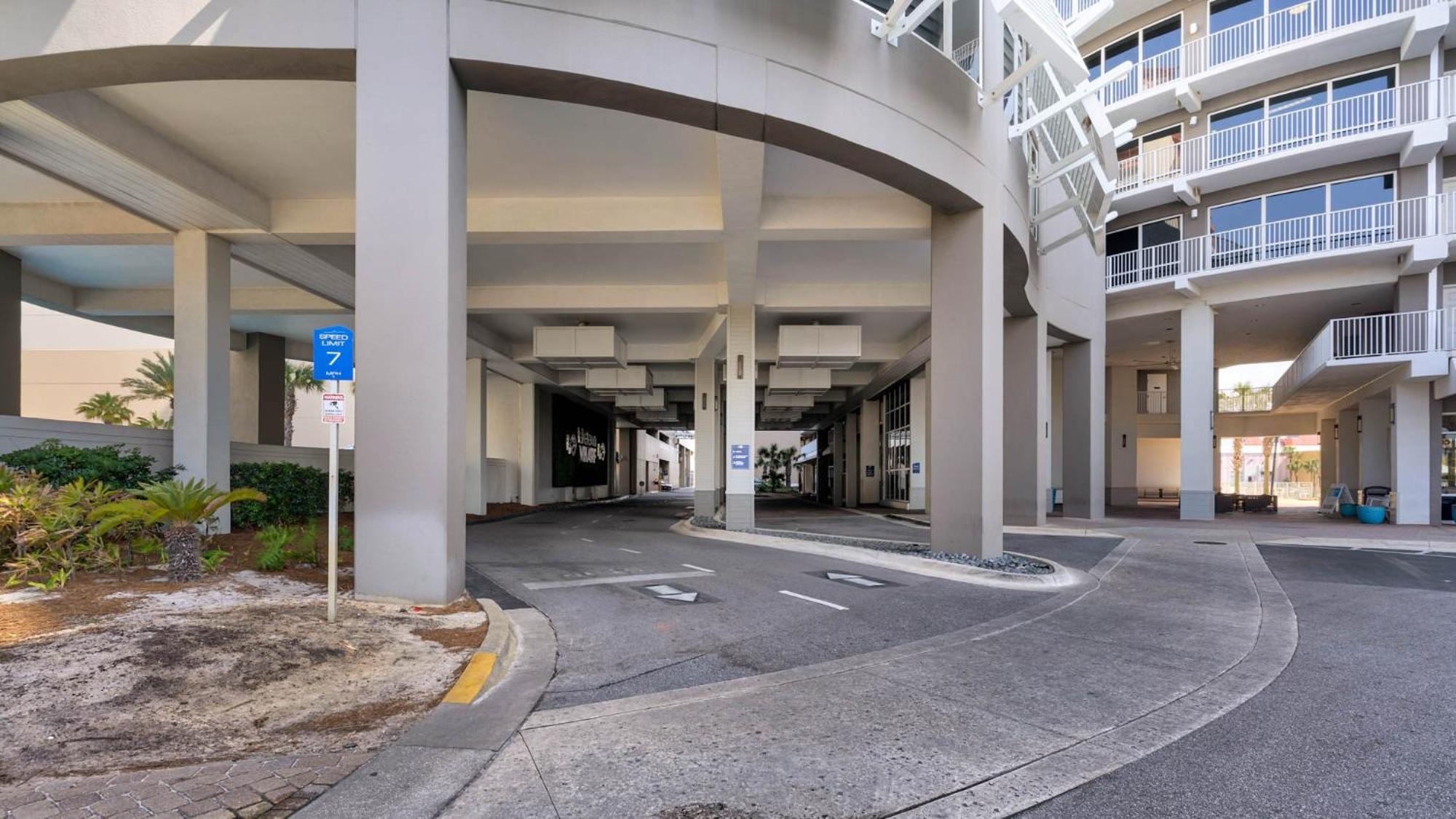 Laketown Wharf 335! 1 Bd, 2 Bathroom With Amazing Amenities Holiday home Panama City Beach
